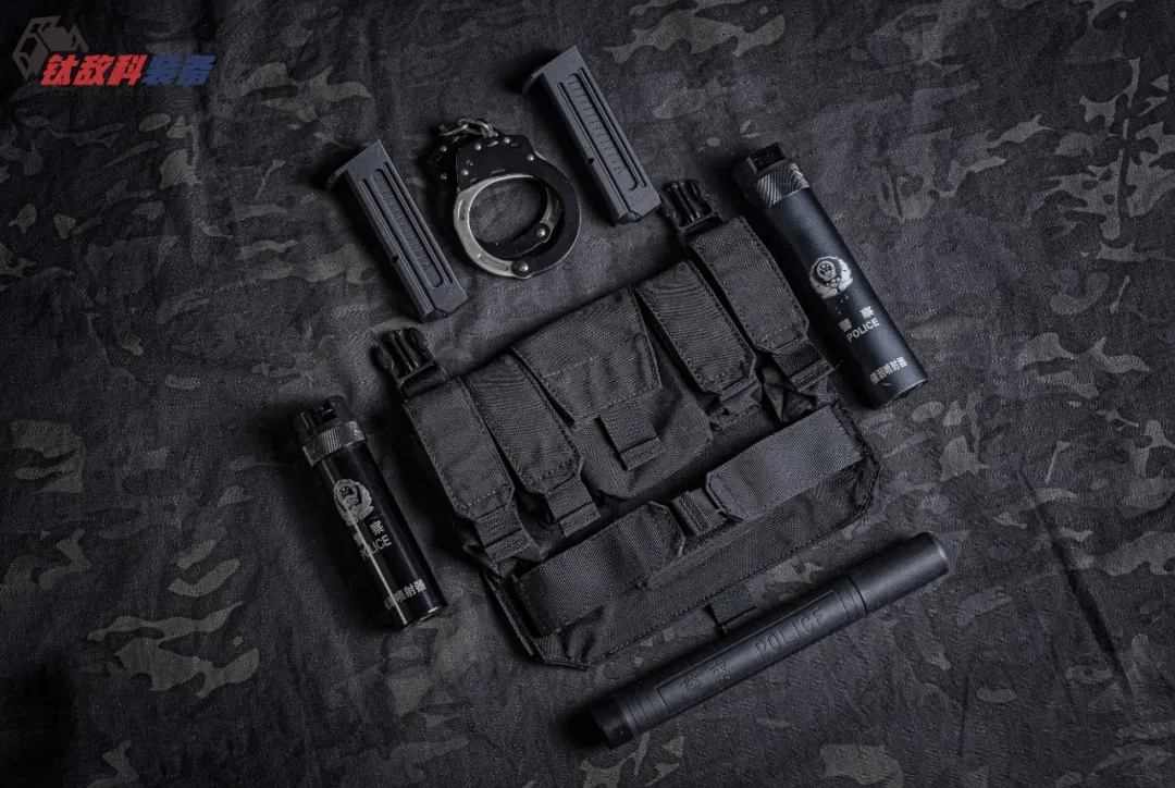 告别传统携行方式！多合一勤务战术面板，让勤务装备携行更便捷