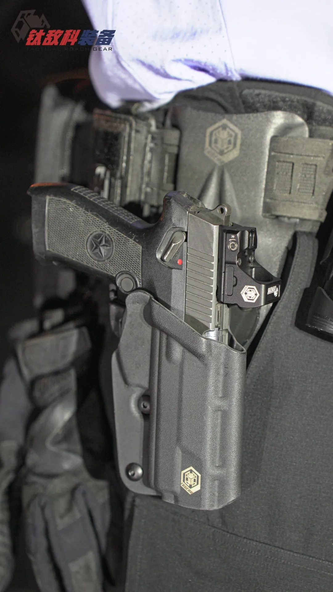 战术装备 | 简化连接，适配不同类型枪套-DH01下沉腰板