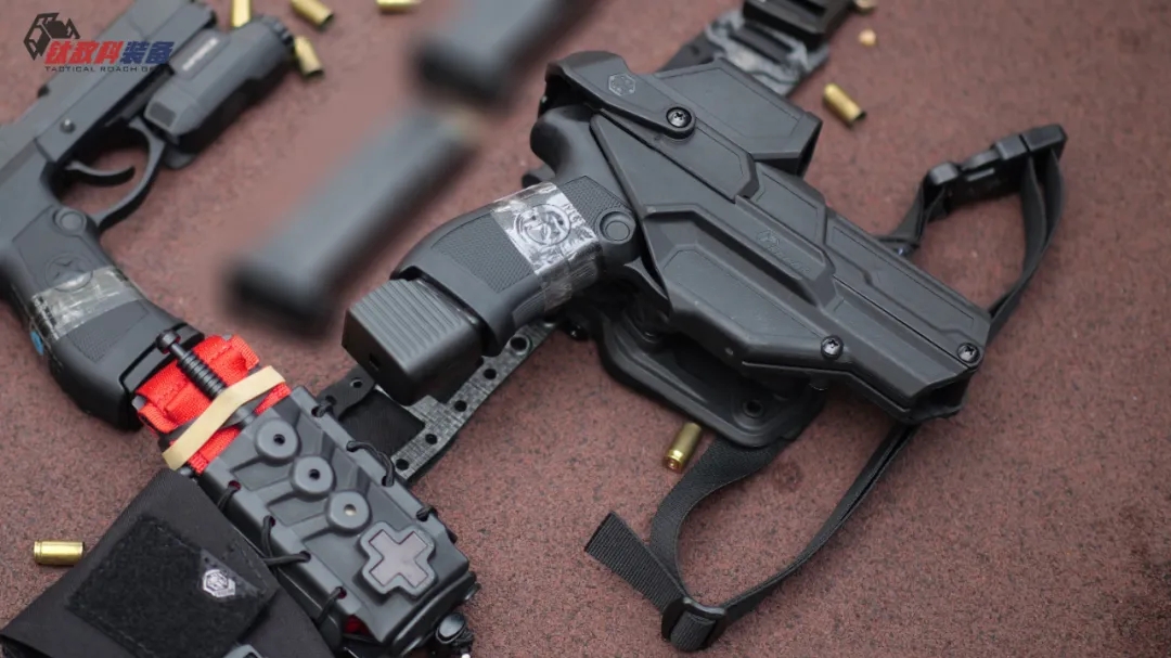 战术装备 | 简化连接，适配不同类型枪套-DH01下沉腰板