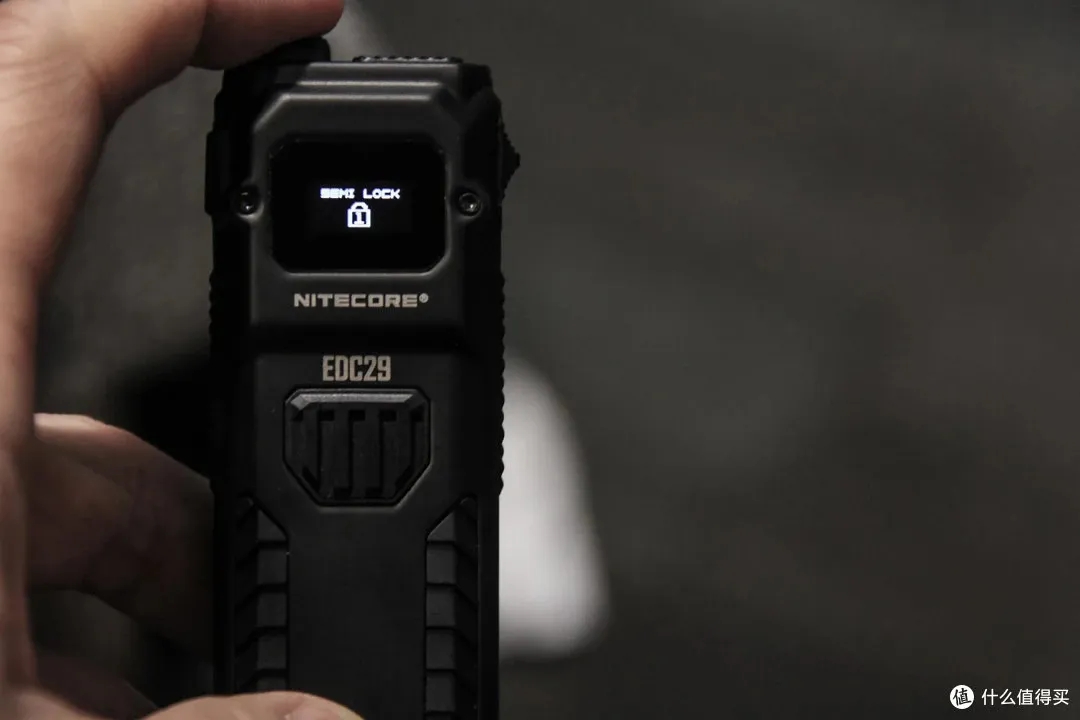 评测丨奈特科尔EDC29:性能与便携的平衡之作 评测丨奈特科尔EDC29:性能与便携的平衡之作
