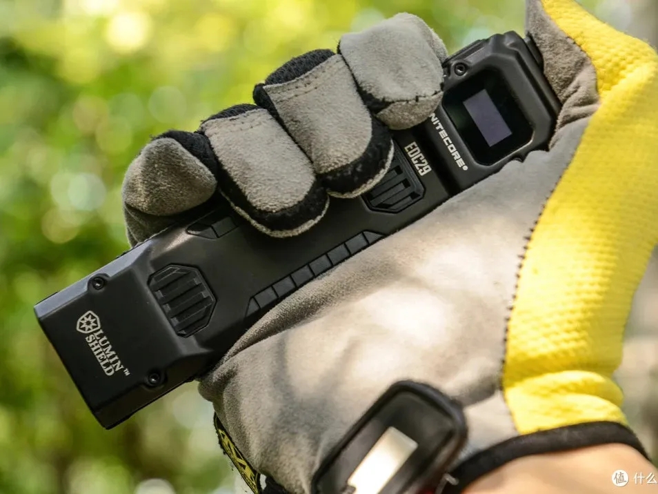 评测丨奈特科尔EDC29:性能与便携的平衡之作 评测丨奈特科尔EDC29:性能与便携的平衡之作