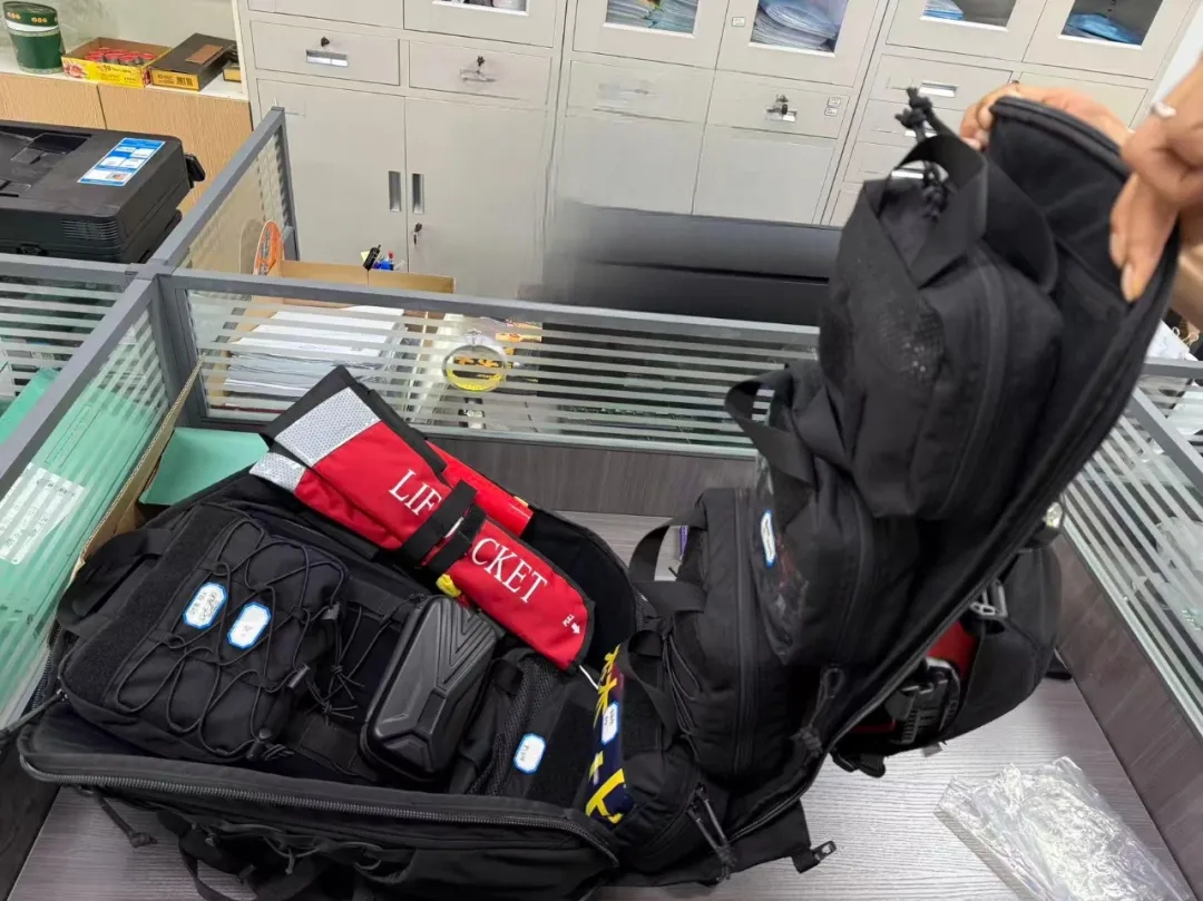 锐诚913模块化系统:以专利结构,重新定义36小时装备基准挑战超越极限,装备必须进化 锐诚913模块化系统:以专利结构,重新定义36小时装备基准挑战超越极限,装备必须进化