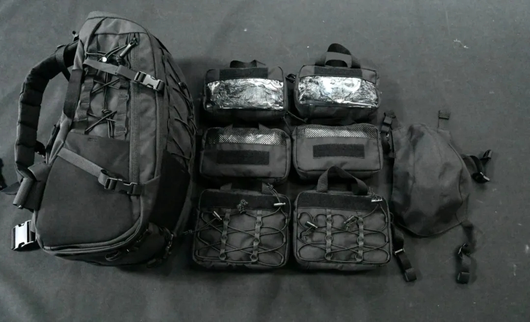 锐诚913模块化系统:以专利结构,重新定义36小时装备基准挑战超越极限,装备必须进化 锐诚913模块化系统:以专利结构,重新定义36小时装备基准挑战超越极限,装备必须进化