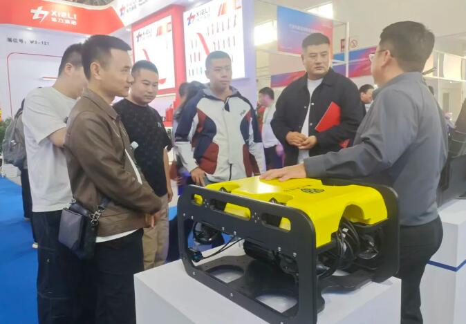 第二十一届中国国际消防展圆满收官:新宏新科技引领水域救援新浪潮 第二十一届中国国际消防展圆满收官:新宏新科技引领水域救援新浪潮