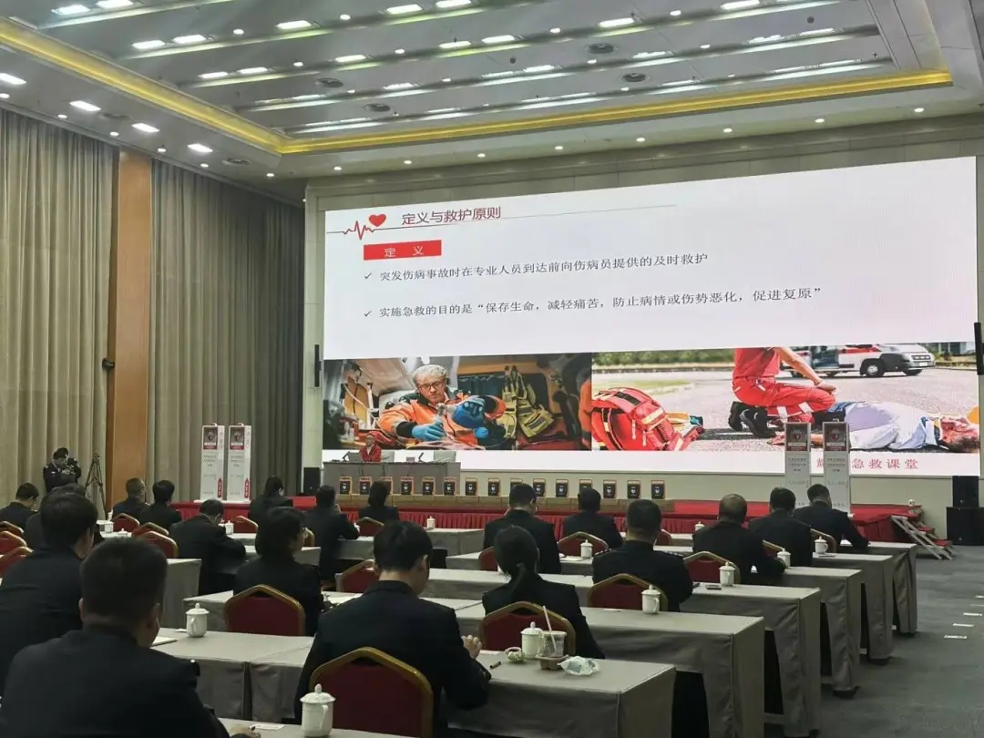 耀致急救再出手！15台AED落地甘肃公安，暖心捐赠，安全感拉满！