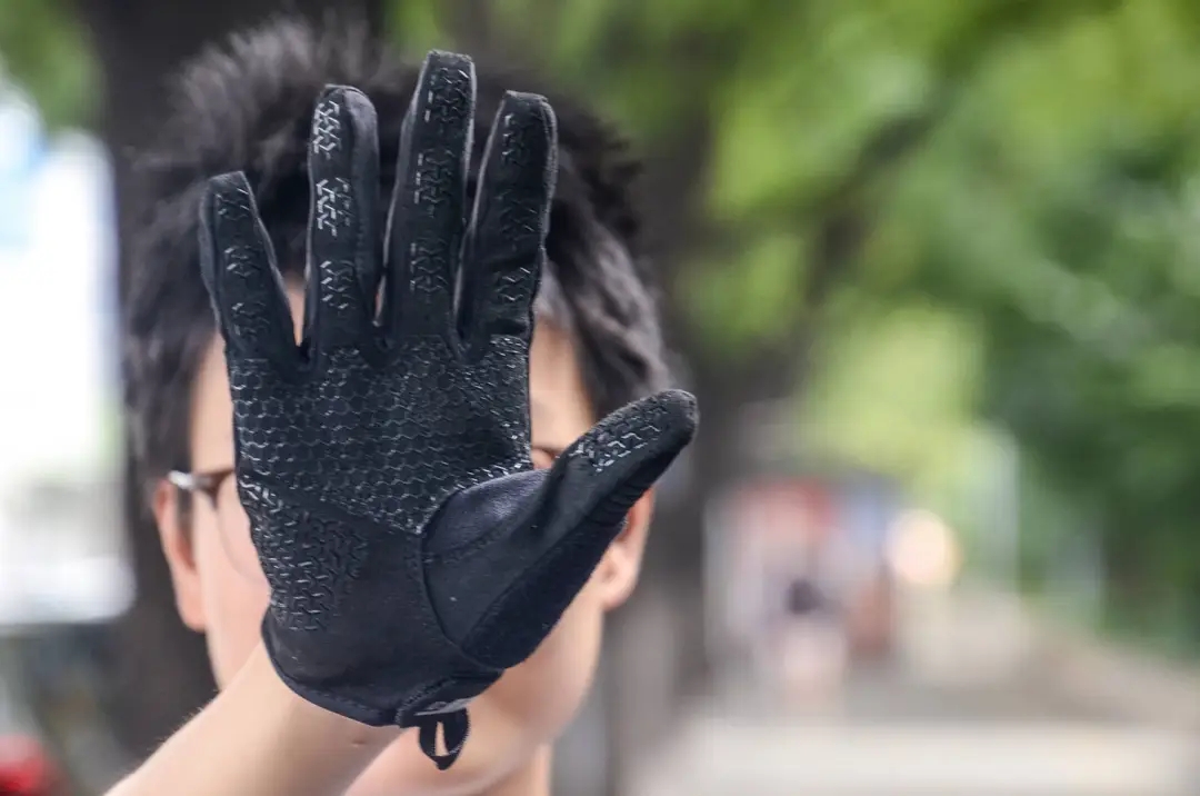 新品 | 裸感操控、灵巧自如：纳丽德灵犀通用型手套