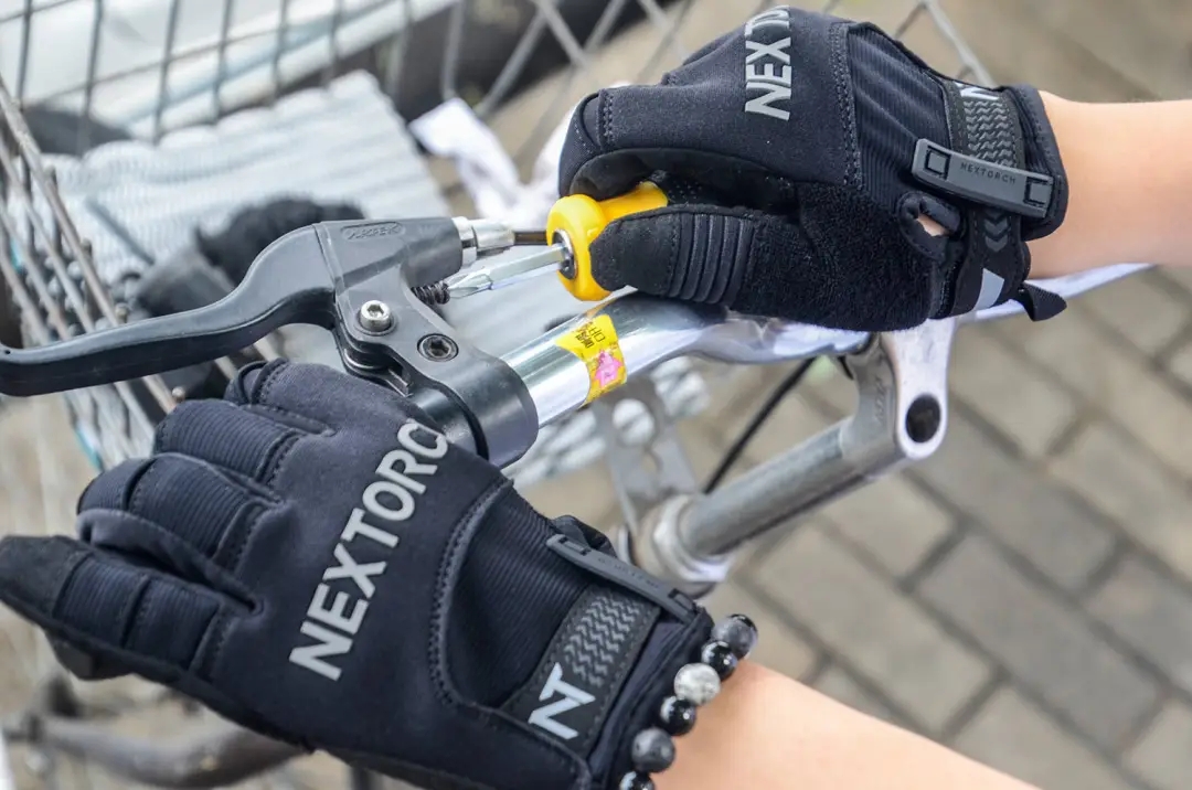 新品 | 裸感操控、灵巧自如：纳丽德灵犀通用型手套